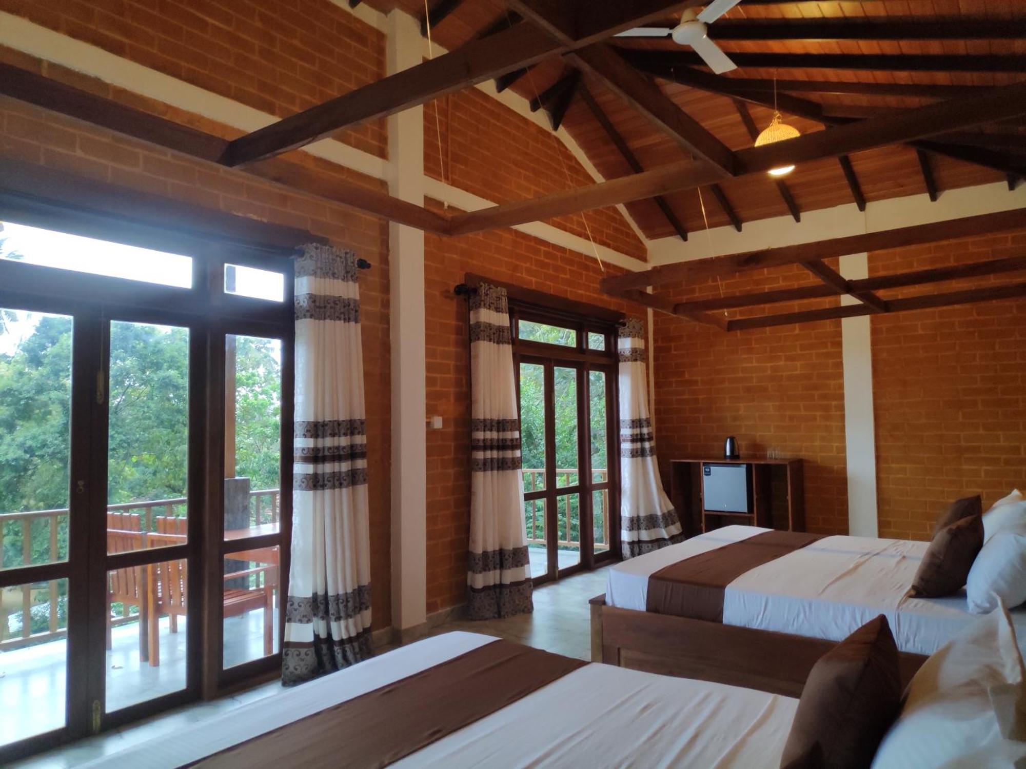 Pinnacle Pearl Hiriketiya Dickwella Exterior photo